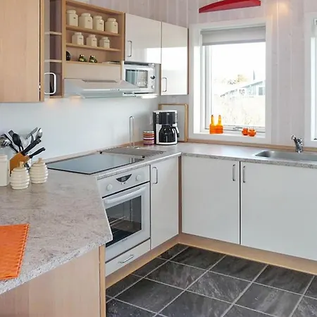 Tayna - 300m From The Sea By Interhome